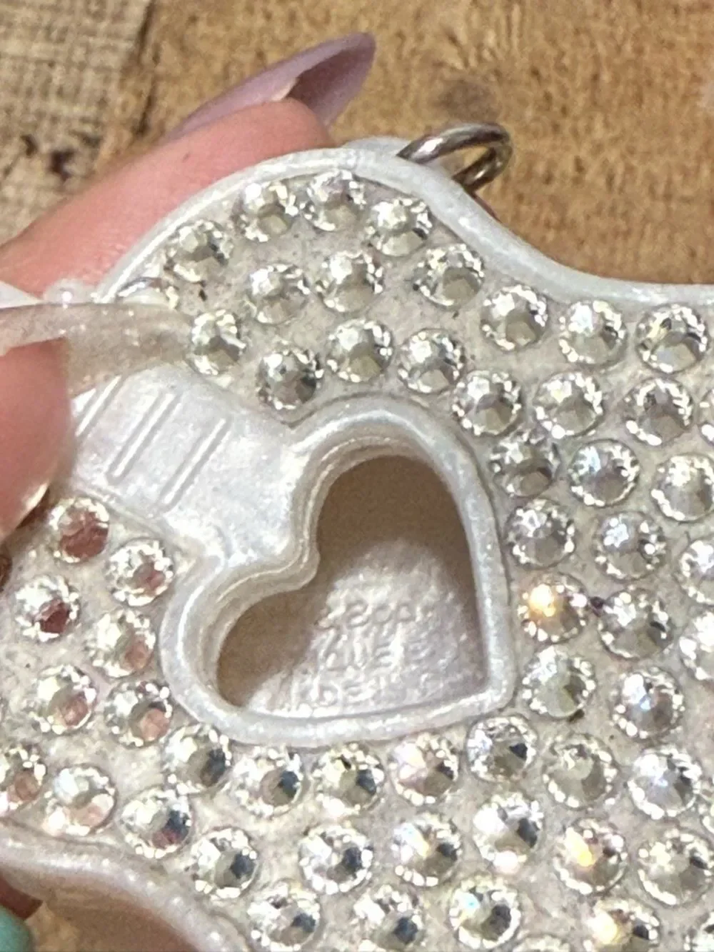 BATH & BODY WORKS GUITAR POCKET BAC HOLDER SOUND MAKING BLING DIAMOND